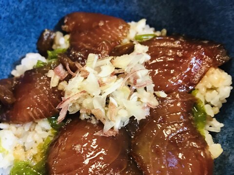 つけて乗せるだけ！マグロの漬け丼♬